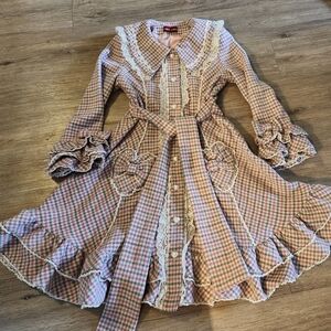 Romantic Kawaii Lace-Trim Dress/Coat HEART SHAPED BUTTONS AND POCKETS
